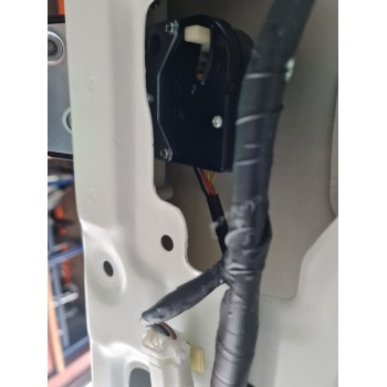CERRADURA MALETERO / PORTON 