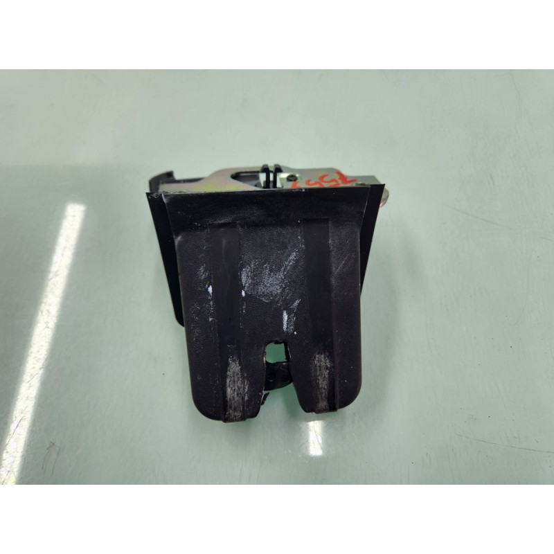CERRADURA MALETERO / PORTON 5TA827505D 