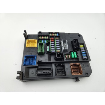 CAJA RELES / FUSIBLES 9806687980 