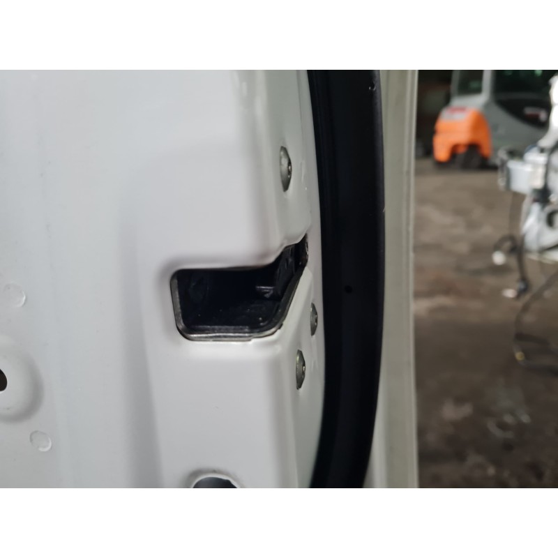 CERRADURA PUERTA DELANTERA DERECHA 