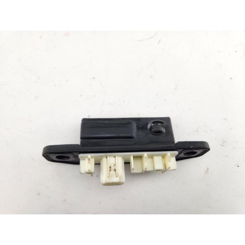 MANETA EXTERIOR MALETERO / PORTON 15D355 