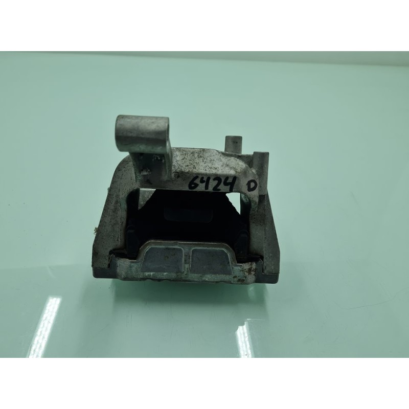 SOPORTE MOTOR DERECHO 5N0199262 