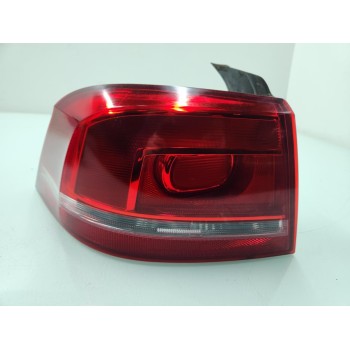 PILOTO TRASERO IZQUIERDO 3AE945095F 
