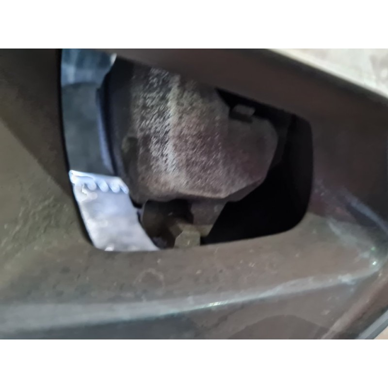 PINZA DE FRENO DELANTERA IZQUIERDA 