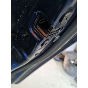 CERRADURA PUERTA TRASERA DERECHA 825023014R 