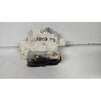 CERRADURA PUERTA TRASERA DERECHA 4F0839016 