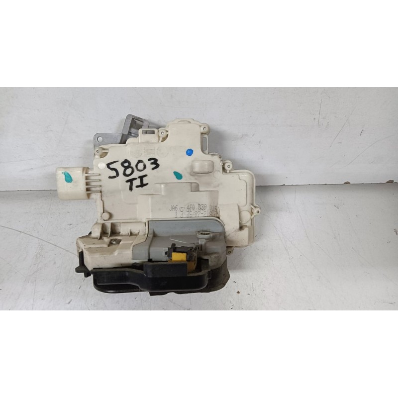 CERRADURA PUERTA TRASERA IZQUIERDA 4F0839015 