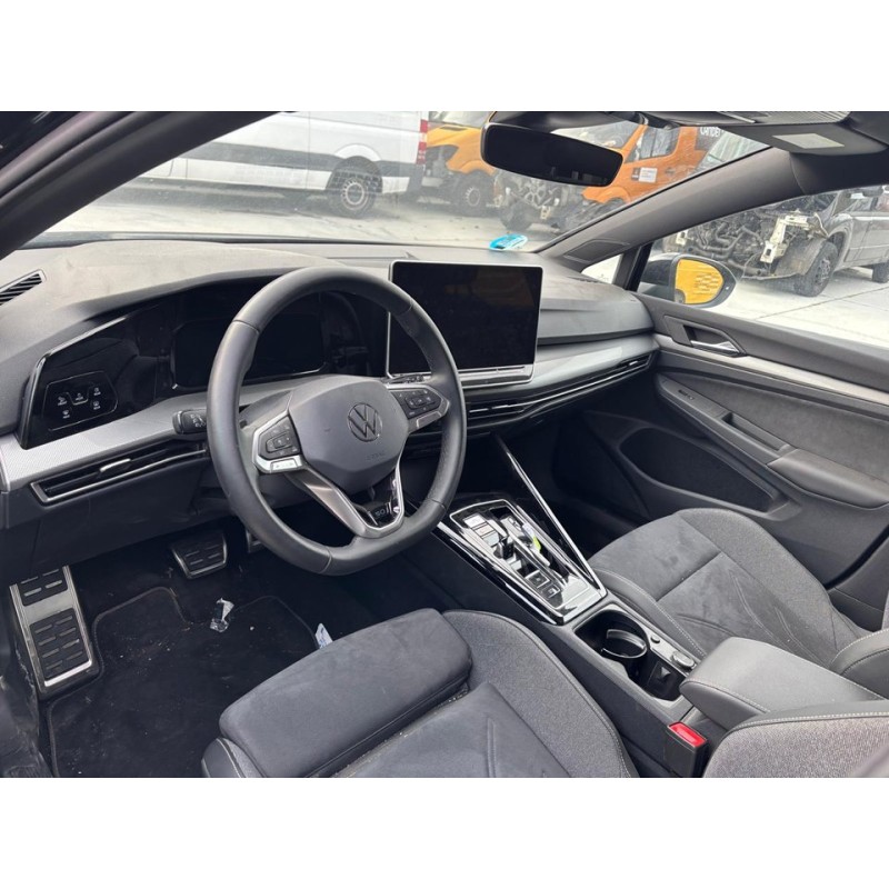 volkswagen golf viii del año 2024