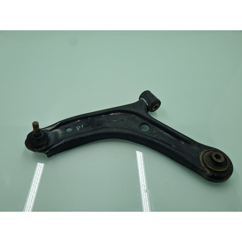 BRAZO SUSPENSION INFERIOR DELANTERO IZQUIERDO 
