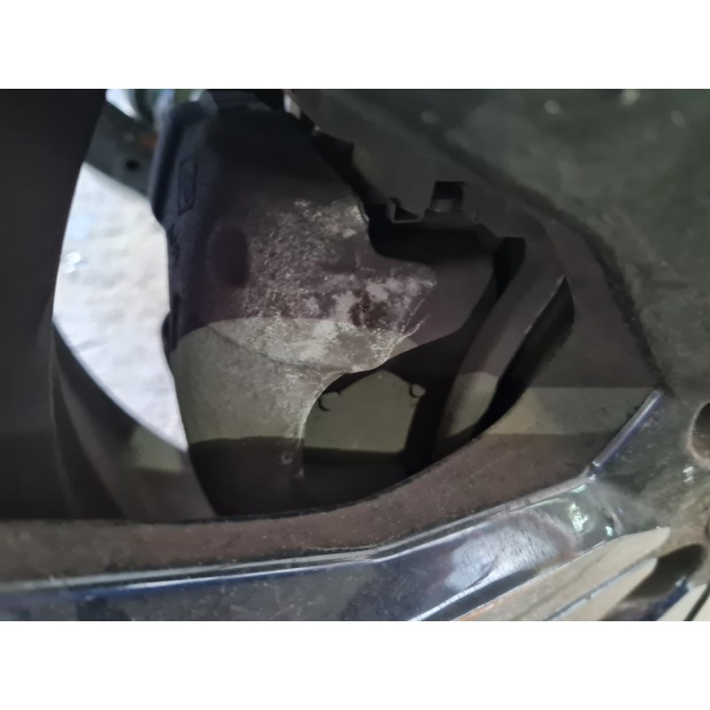PINZA DE FRENO DELANTERA IZQUIERDA 