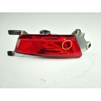 PILOTO TRASERO DERECHO PARAGOLPES BJ3215K272 