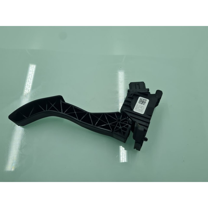 PEDAL ACELERADOR 5Q1721503H 