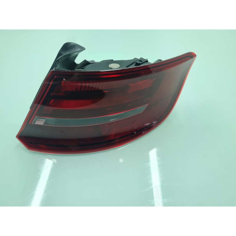 PILOTO TRASERO DERECHO 8V4945096C 