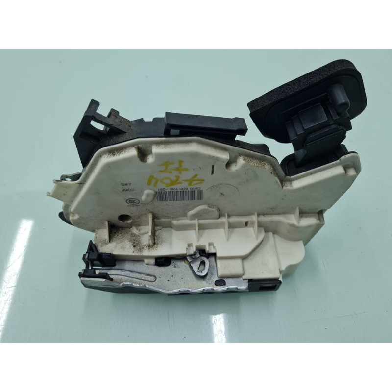 CERRADURA PUERTA TRASERA IZQUIERDA 5K4839015Q 