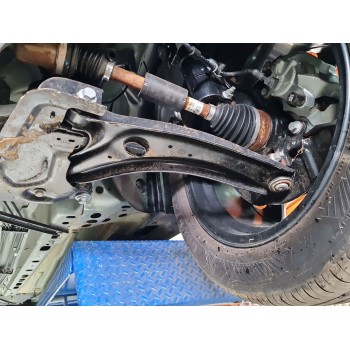 BRAZO SUSPENSION INFERIOR DELANTERO IZQUIERDO R2X63051AA 