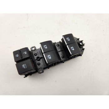 MANDO ELEVALUNAS DELANTERO IZQUIERDO 84040F4020 