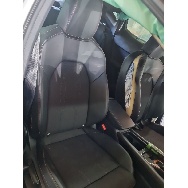 ASIENTO DELANTERO DERECHO 