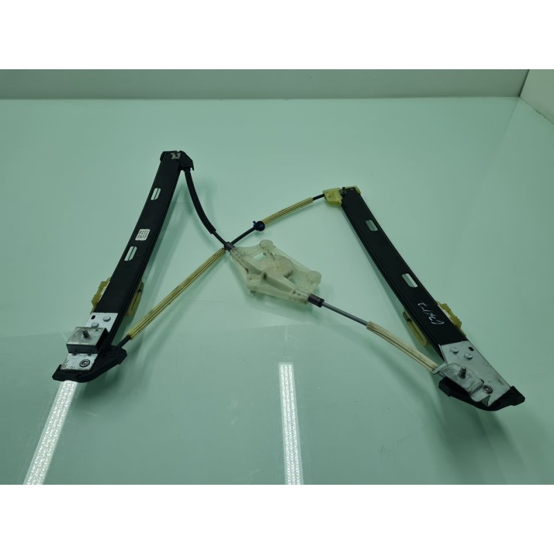 ELEVALUNAS DELANTERO IZQUIERDO 5FF837461A 