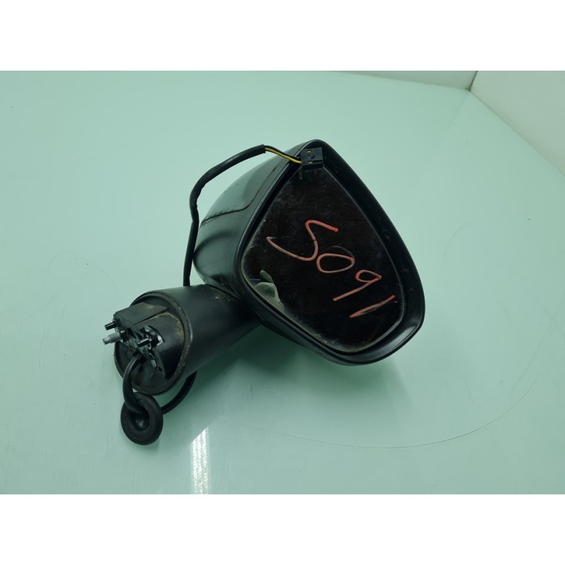 RETROVISOR DERECHO 