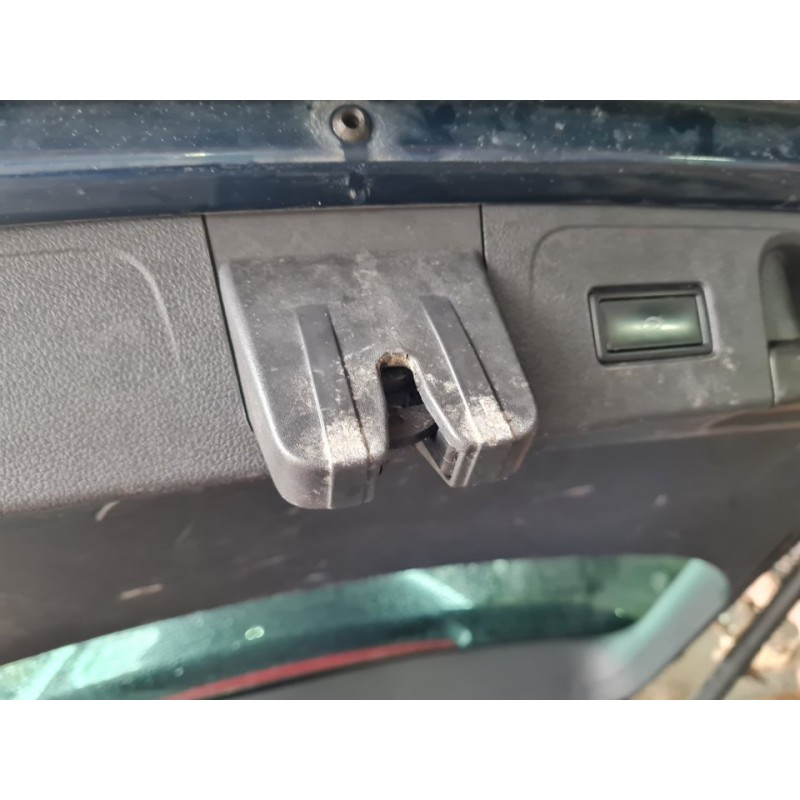 CERRADURA MALETERO / PORTON 