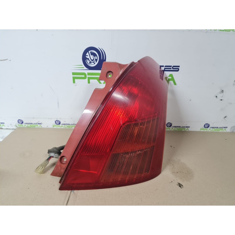 PILOTO TRASERO DERECHO 