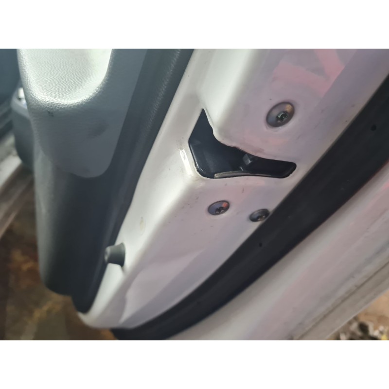 CERRADURA PUERTA DELANTERA DERECHA 