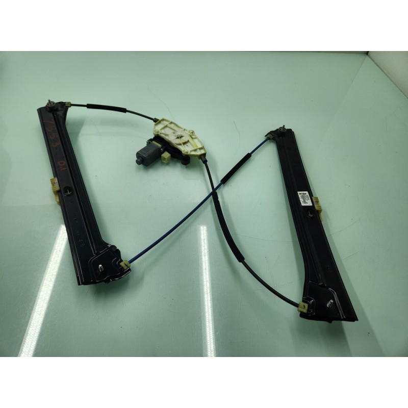ELEVALUNAS DELANTERO IZQUIERDO 5TA837461A 