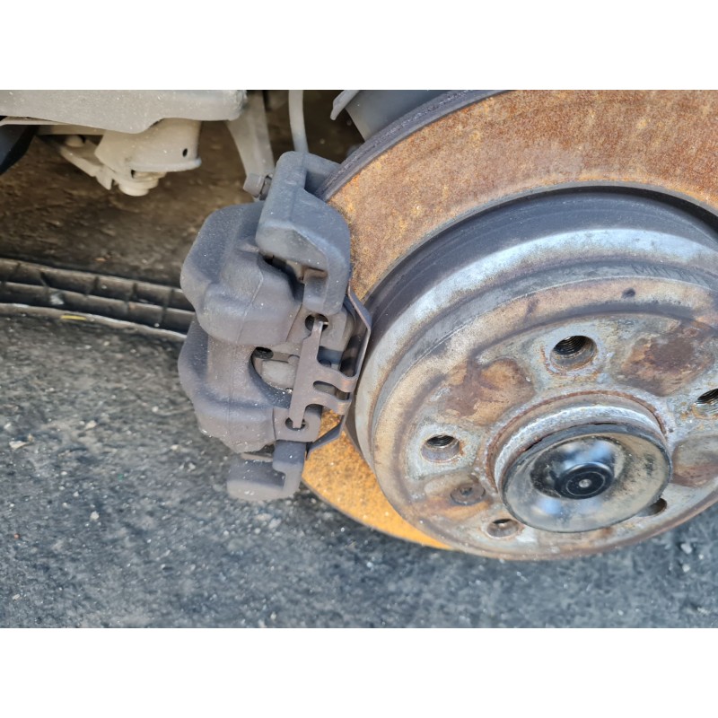 PINZA DE FRENO TRASERA IZQUIERDA 