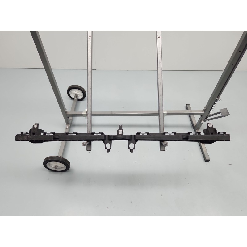 REFUERZO PARAGOLPES DELANTERO 5TA805705A 