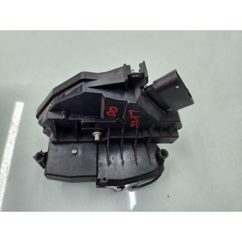 CERRADURA PUERTA DELANTERA DERECHA BM5AA21812BF 