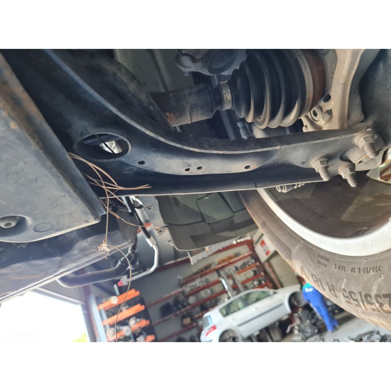 BRAZO SUSPENSION INFERIOR DELANTERO DERECHO 