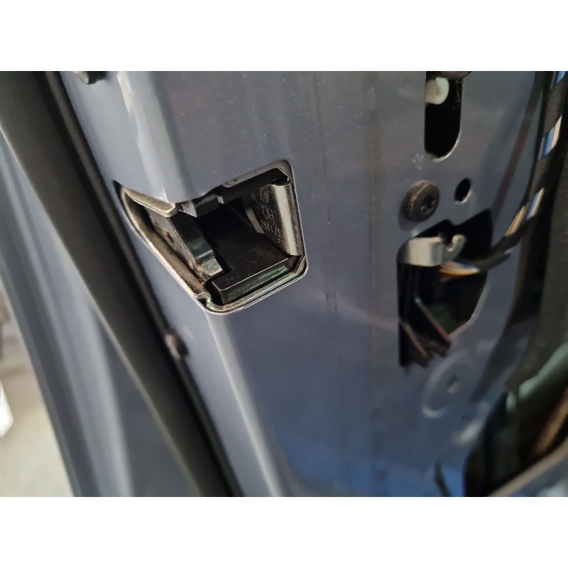 CERRADURA PUERTA DELANTERA IZQUIERDA 51217229461 