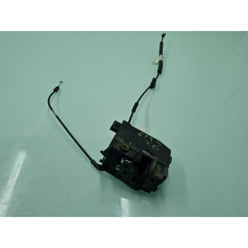 CERRADURA PUERTA TRASERA DERECHA 9810311180 