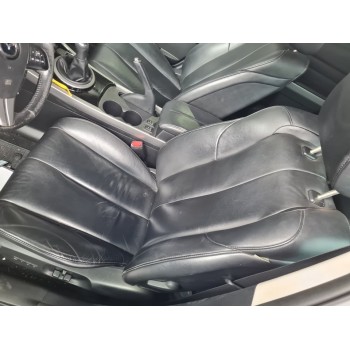 ASIENTO DELANTERO IZQUIERDO 