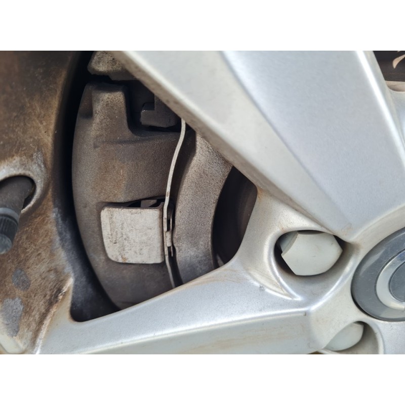PINZA DE FRENO DELANTERA IZQUIERDA 