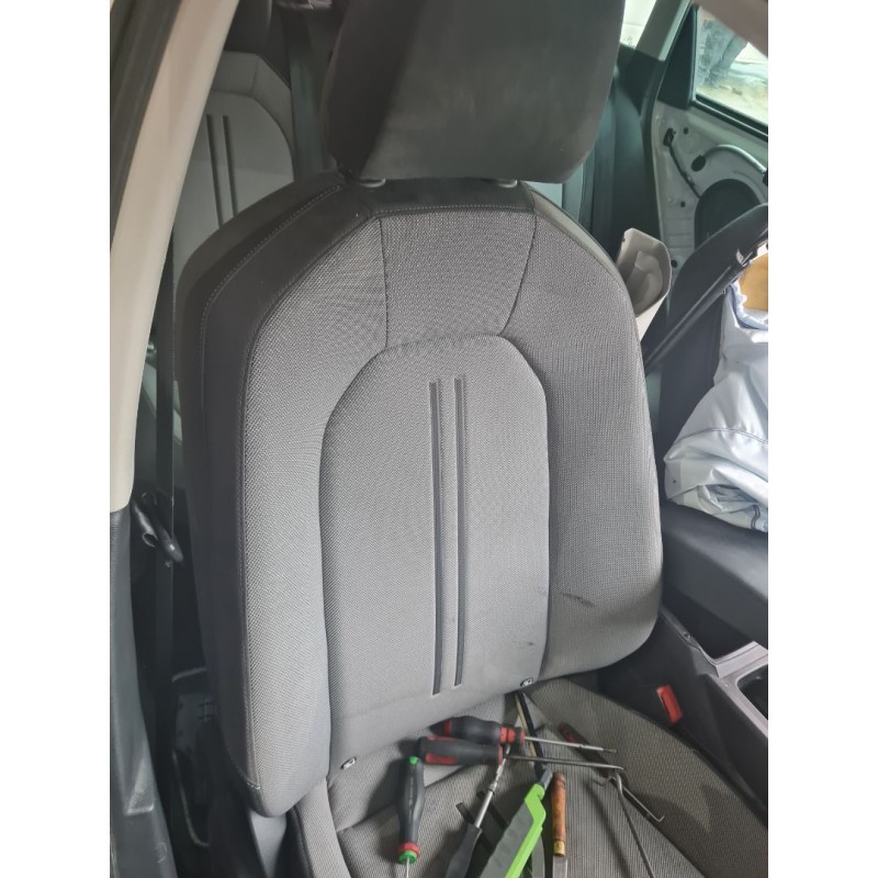 ASIENTO DELANTERO DERECHO 
