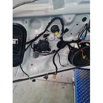 ELEVALUNAS DELANTERO IZQUIERDO 5FF837461D 