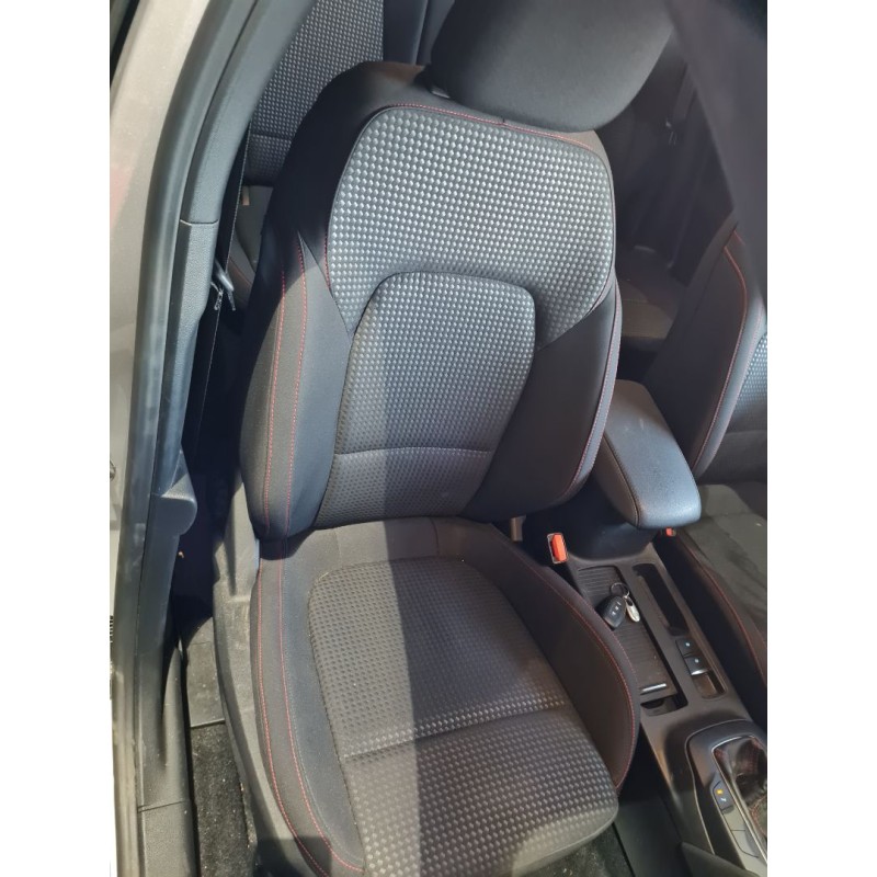 ASIENTO DELANTERO DERECHO 