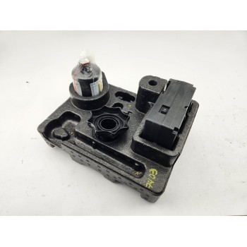 EMBELLECEDOR RUEDA DE REPUESTO 2G0012115S 