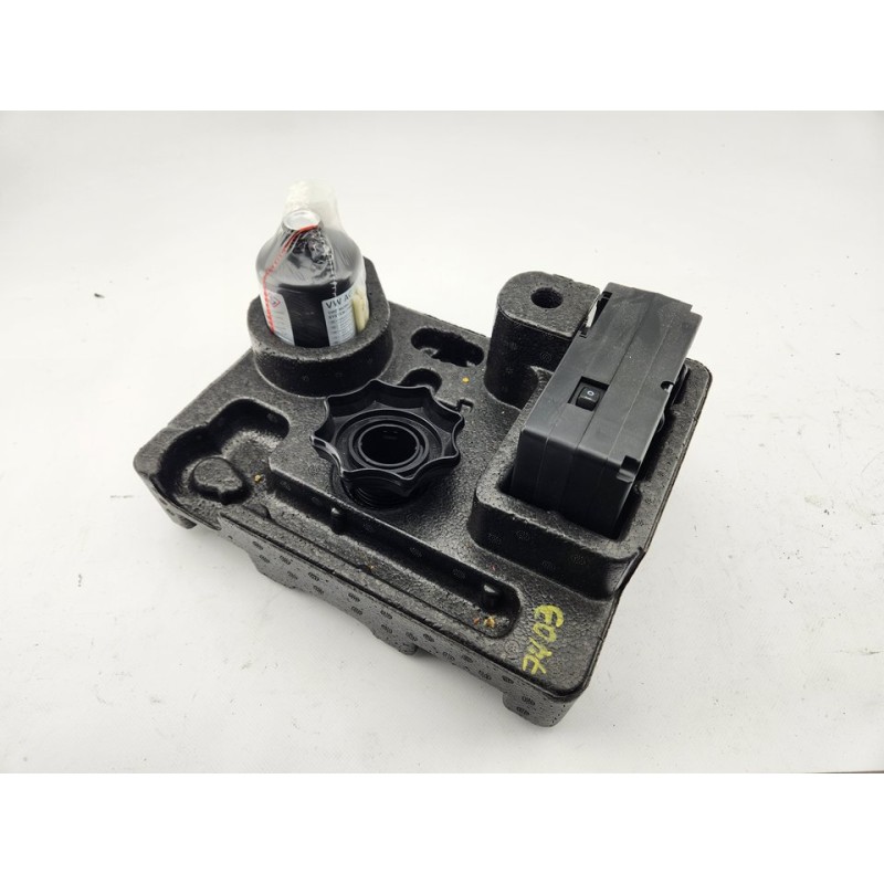 EMBELLECEDOR RUEDA DE REPUESTO 2G0012115S 