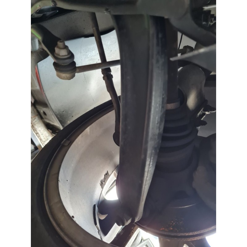 BRAZO SUSPENSION INFERIOR DELANTERO IZQUIERDO 