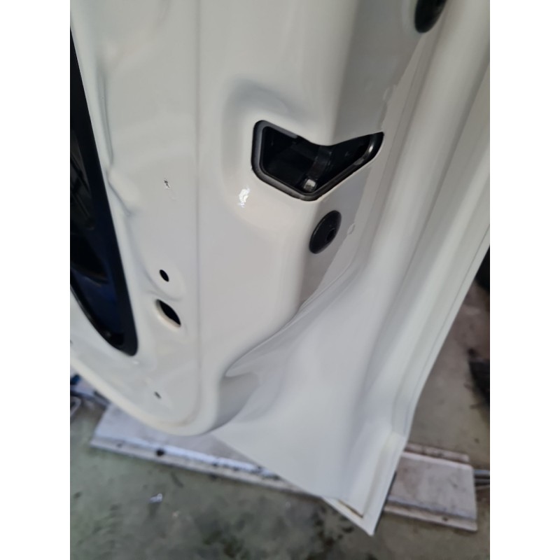 CERRADURA PUERTA DELANTERA DERECHA 5TB837016E 