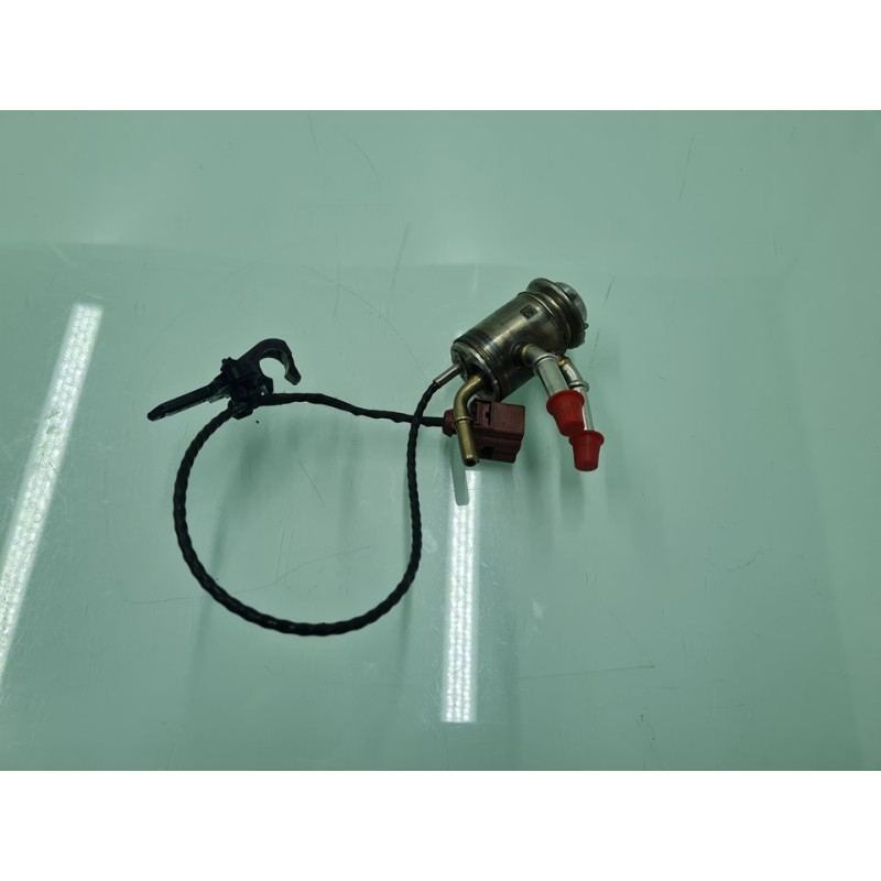 INYECTOR AD BLUE 05L131113J 