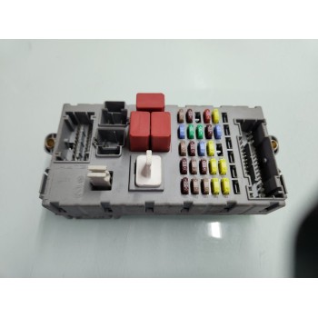 CAJA RELES / FUSIBLES 51829178 