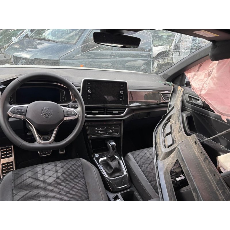 volkswagen t-roc (d11) del año 2024