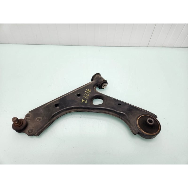 BRAZO SUSPENSION INFERIOR DELANTERO IZQUIERDO 
