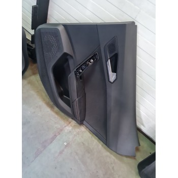 GUARNECIDO PUERTA TRASERA DERECHA 5FF867212R 