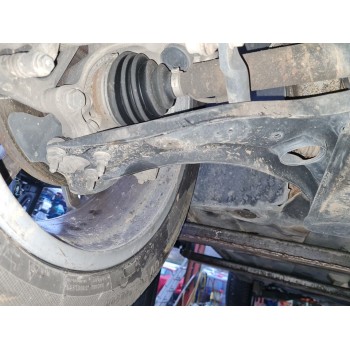 BRAZO SUSPENSION INFERIOR DELANTERO DERECHO 