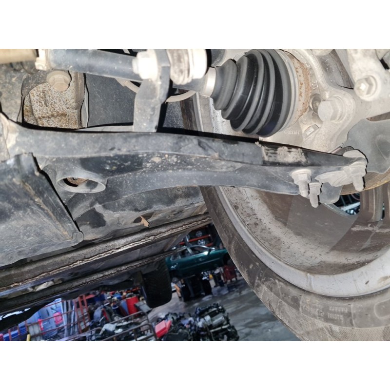 BRAZO SUSPENSION INFERIOR DELANTERO IZQUIERDO 