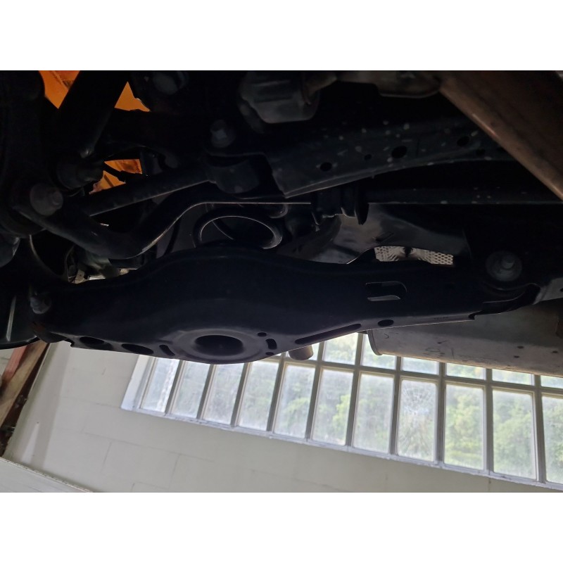 BRAZO SUSPENSION TRASERO DERECHO 48730F4010 
